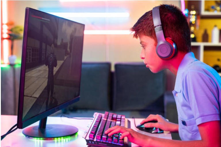 The Importance of Updates and Patches in Online Games